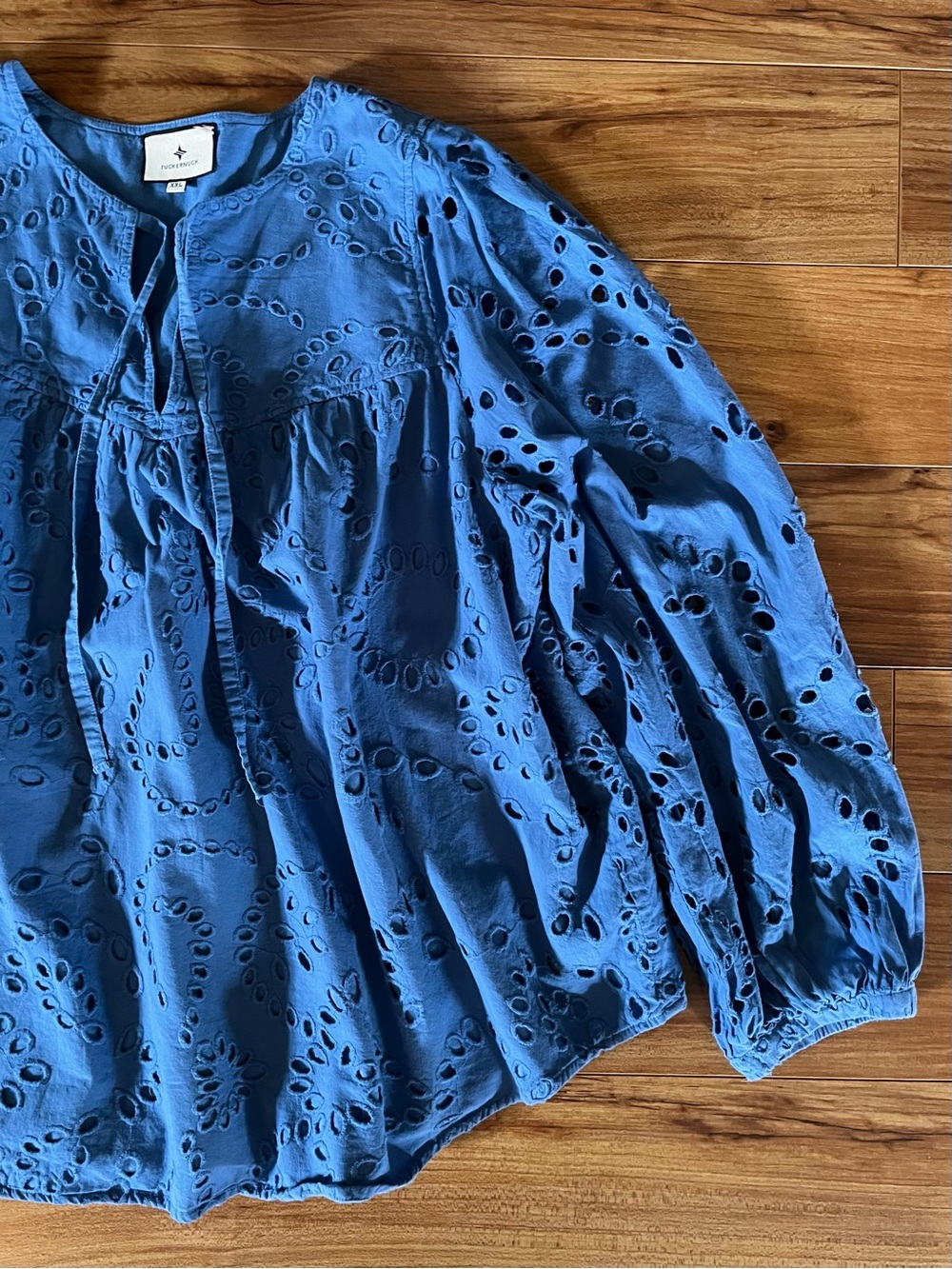 Tuckernuck Cotton Grecian Blue Eyelet Kenway Blouse XXL - Picture 13 of 16